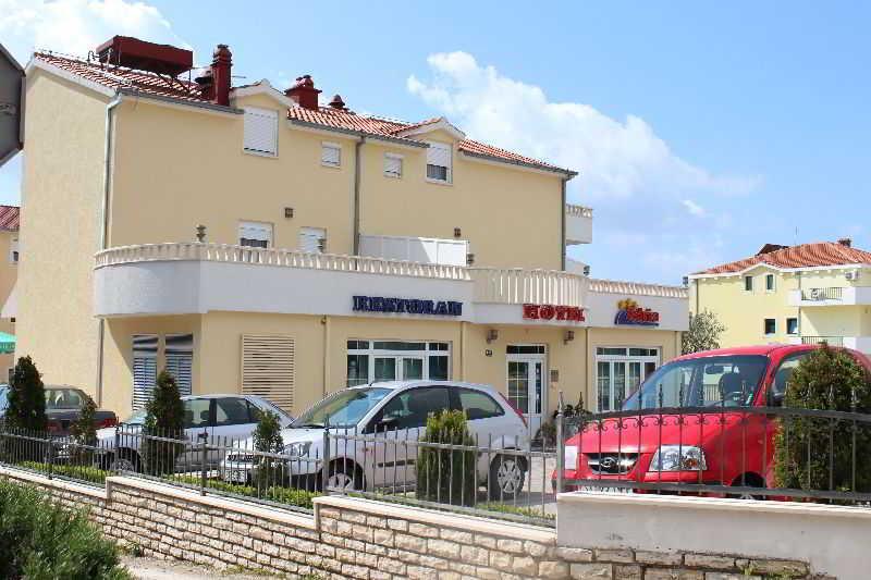 Hotel Adria Kastela Exterior photo